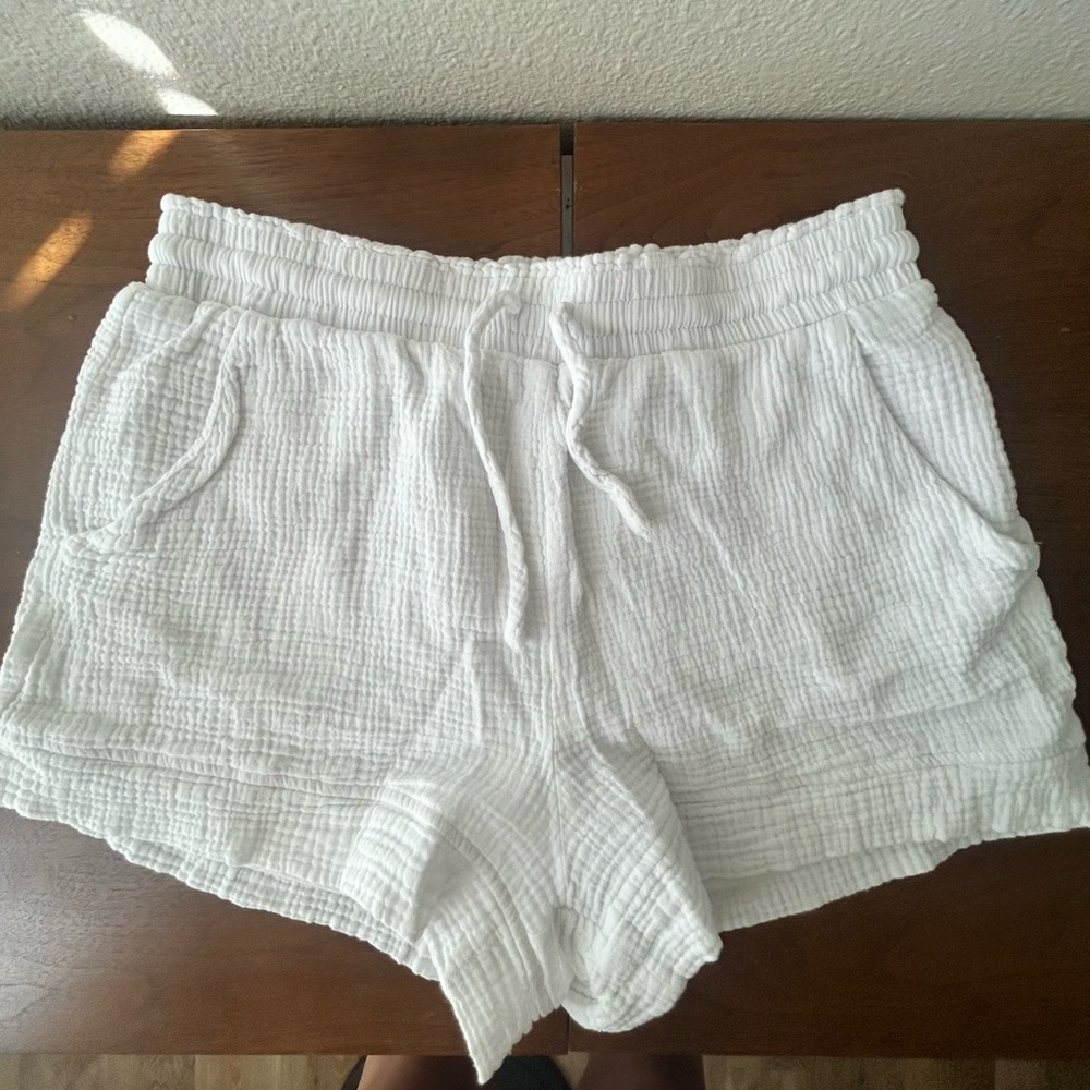 White Women's Shorts